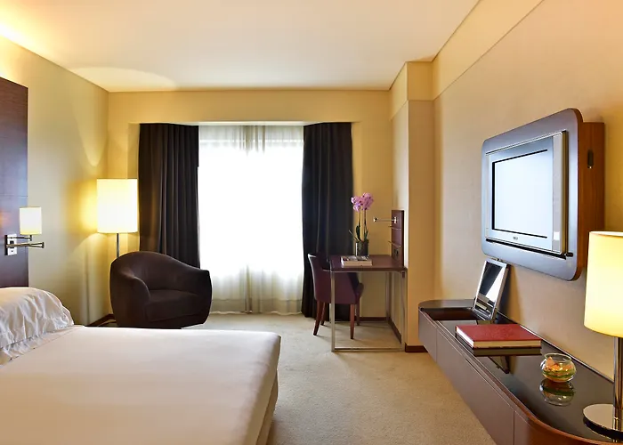 Porto Palácio Hotel by The Editory